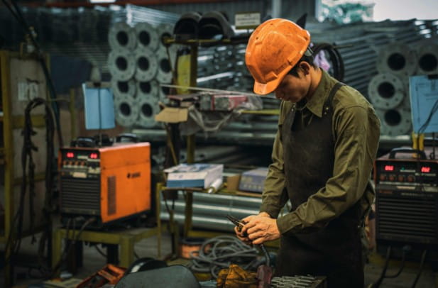 What qualifies you as a Skilled Worker?
