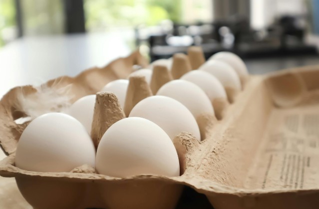 Do Sainsbury's Sell White Eggs in All Formats?