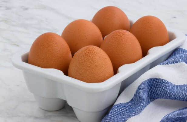 Sainsbury’s Brown to White Eggs